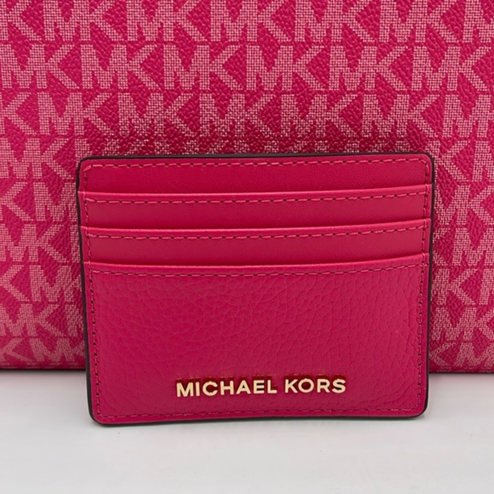 MICHAEL KORS
Large Pebbled Leather Card Holder Case
Electric Pink 
NWT
